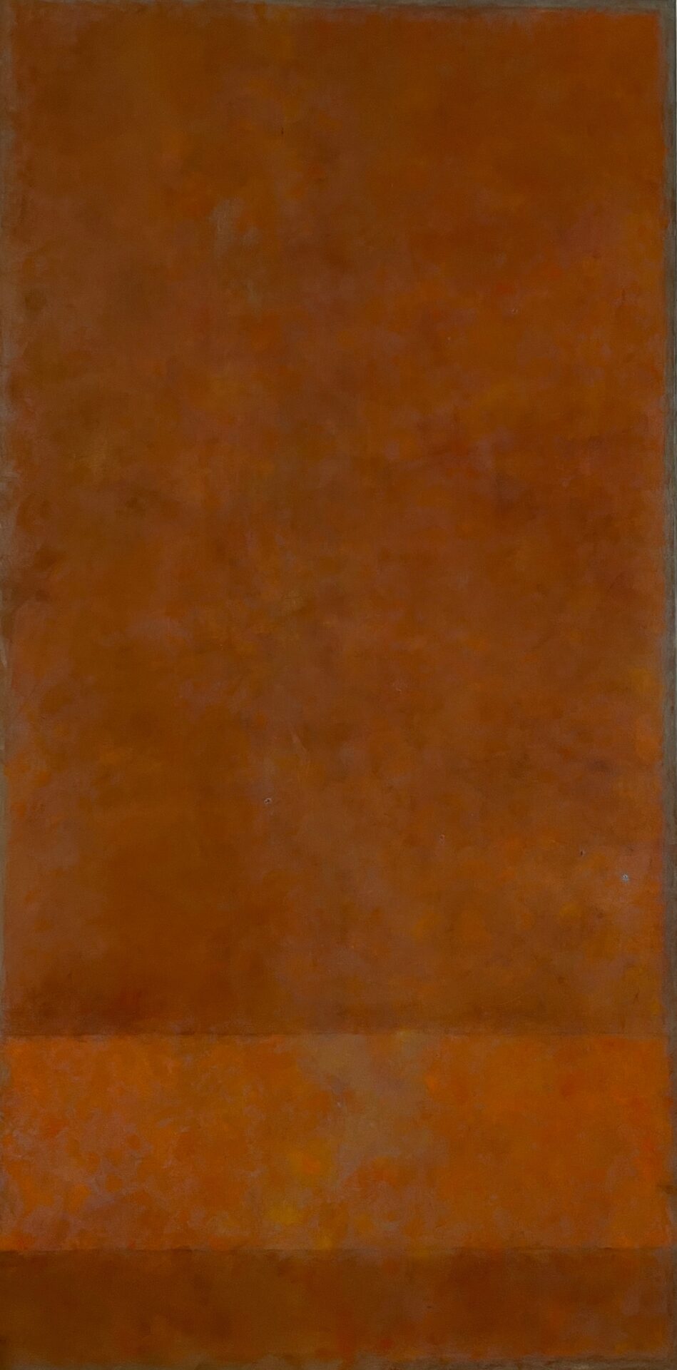 - rostbrauner Holzrahmen, kunstvolle Verarbeitung, minimalistisches Design.