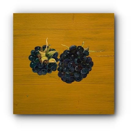 Saftige Trauben auf Holztisch, Obst, gesunde Ernährung, Frisch, naturbelassen.